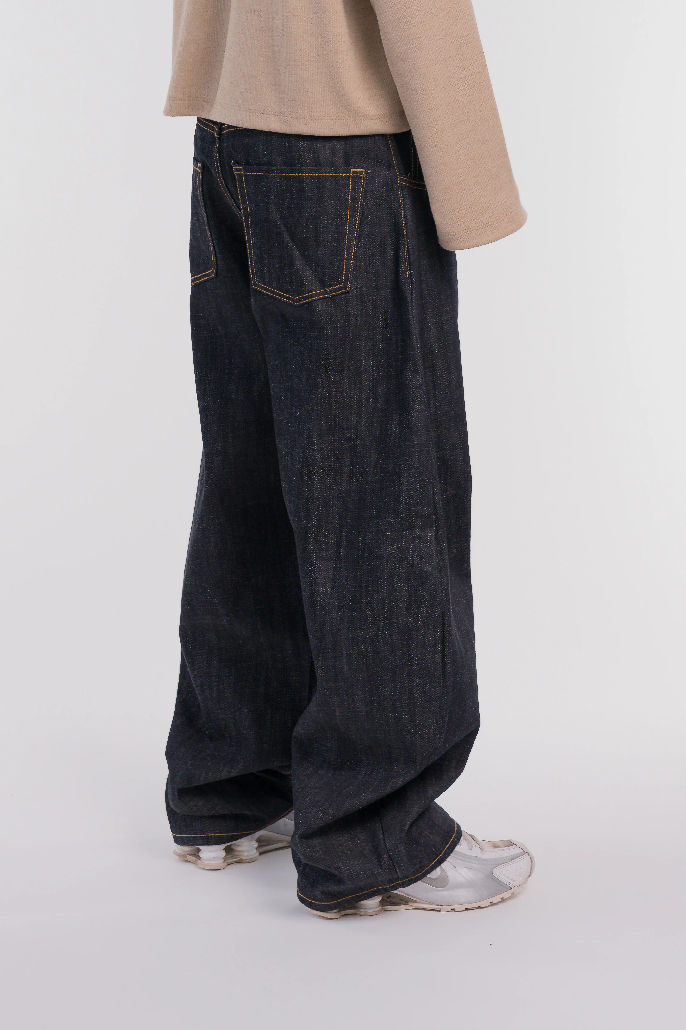 Balloon Pants Raw Denim Blue - Image 4